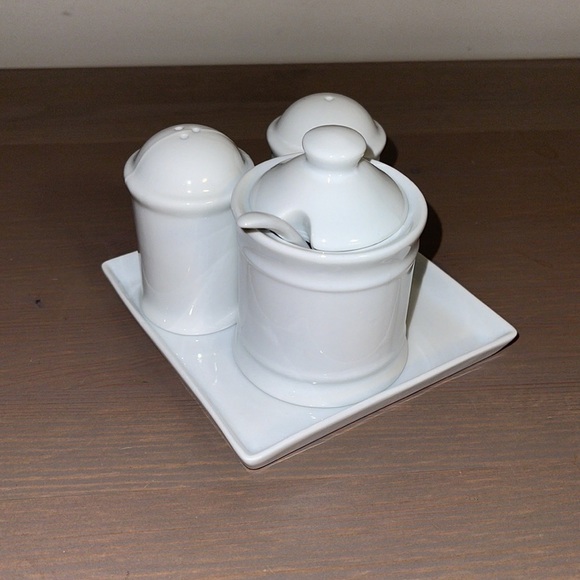 Elica Home Trends White Ceramic Salt, Pepper, and Sugar / Honey Set - Picture 2 of 5